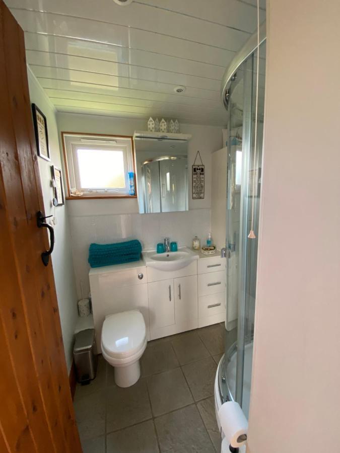 Saving Grace With Private Hot Tub Villa Bawdeswell Eksteriør bilde