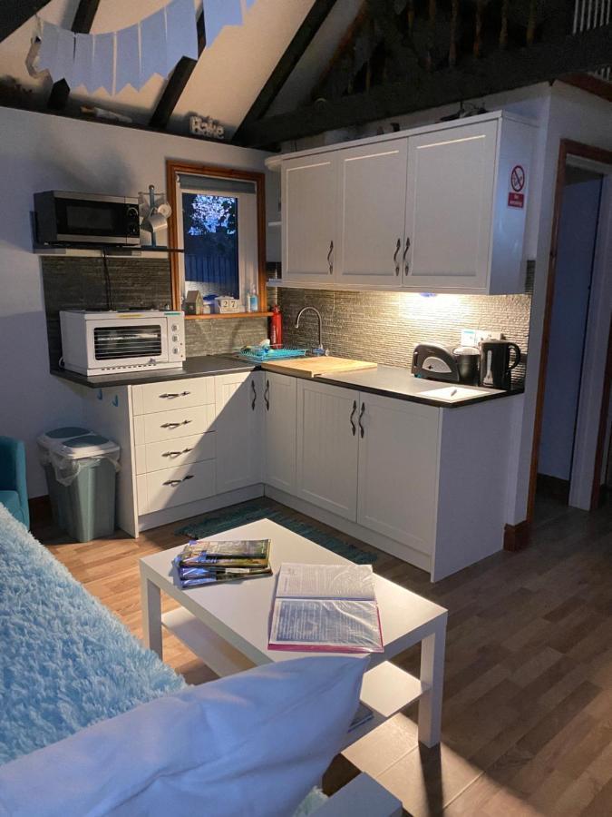Saving Grace With Private Hot Tub Villa Bawdeswell Eksteriør bilde
