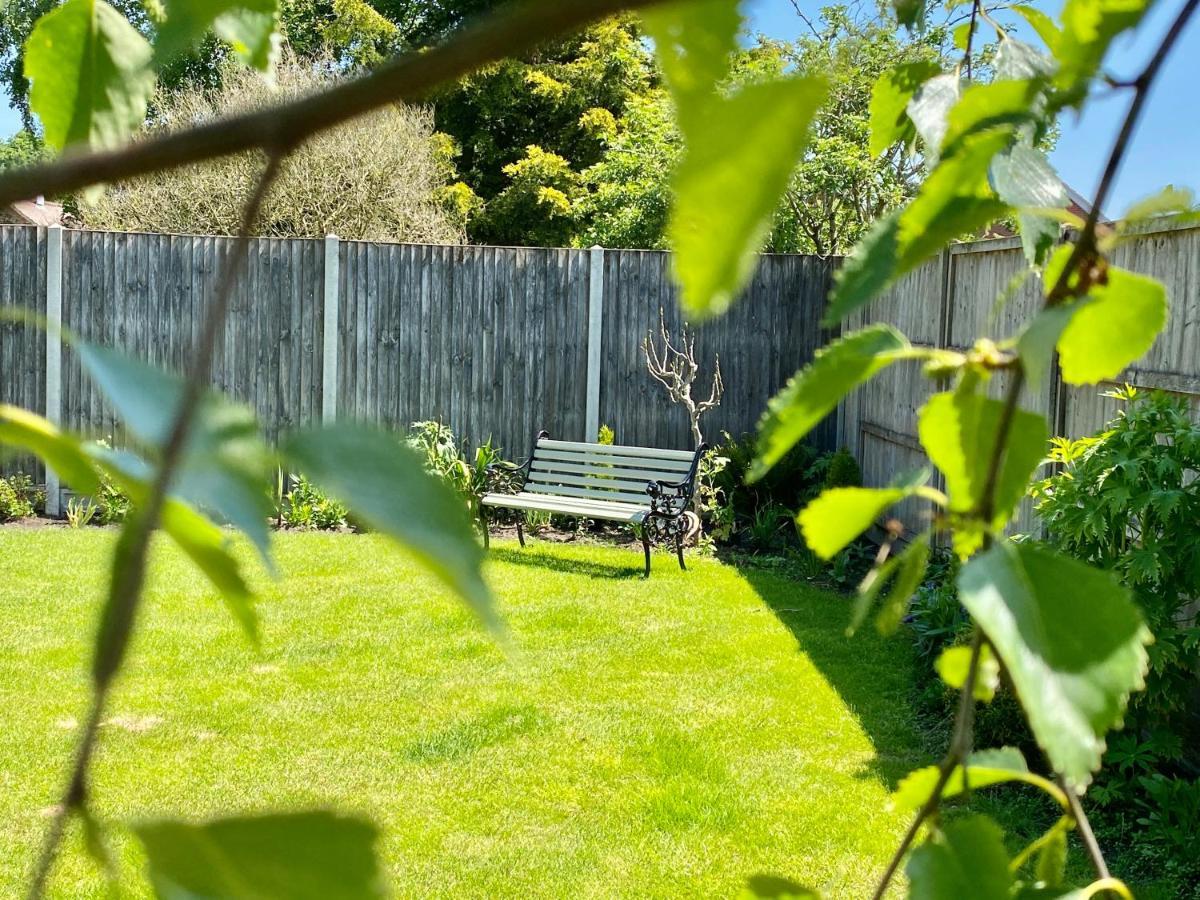 Saving Grace With Private Hot Tub Villa Bawdeswell Eksteriør bilde