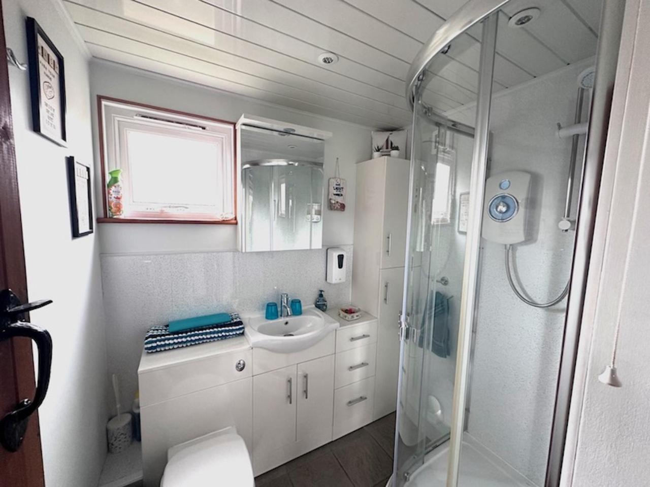 Saving Grace With Private Hot Tub Villa Bawdeswell Eksteriør bilde
